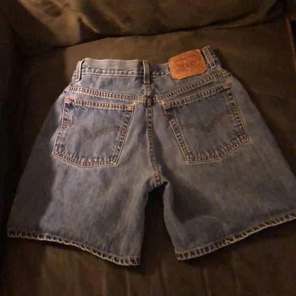 Levi’s shorts - Picture 3 of 5